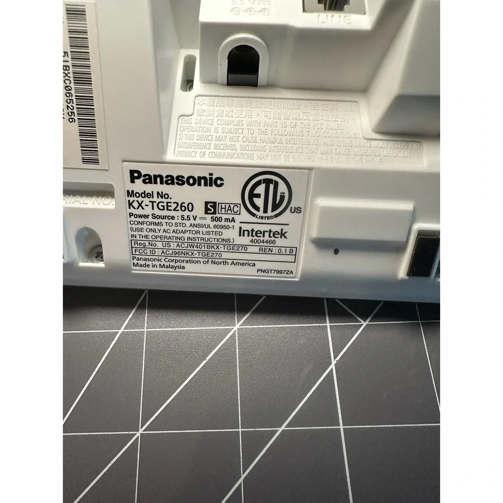 2 Handsets! Panasonic KX-TGEA20 Handsets w/ Ni-MH Batts. KX-TGE260 Base Charger